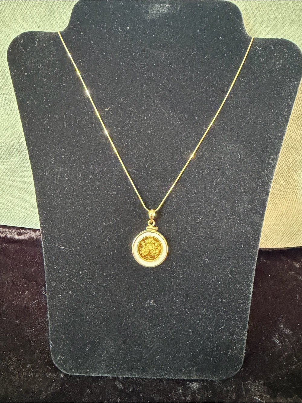 1996 Gibraltar .9999 Gold Rose Coin MOP Pendant 14K Italy 18” Necklace